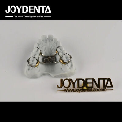 Các thiết bị giữ răng chỉnh sửa để thẳng răng sức khỏe răng miệng thoải mái